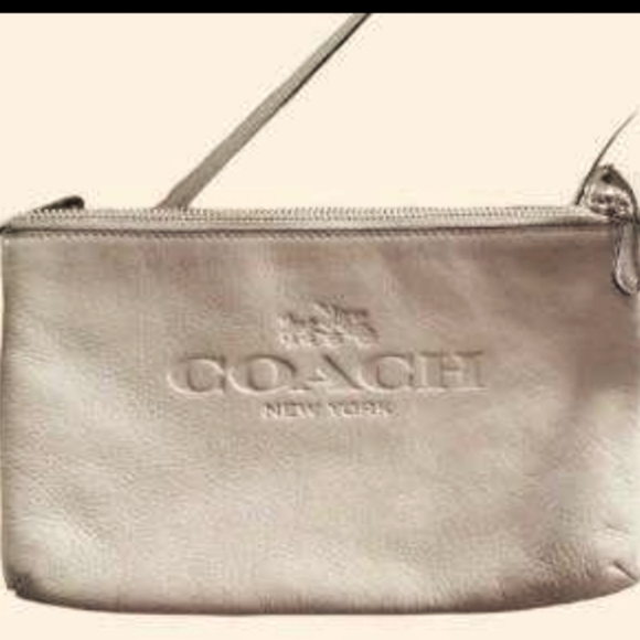 Coach pebbled leather Lyla crossbody bag - Picture 2 of 6